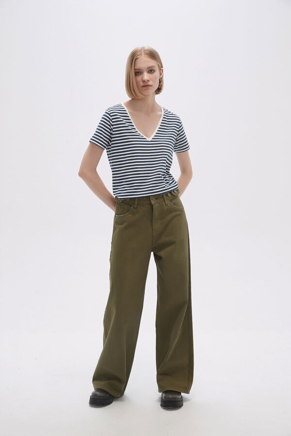 PANTALON FLOWA VERDE OLIVA image number null