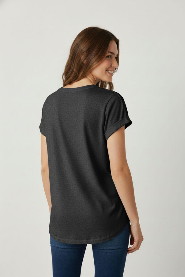 REMERA OWAIS NEGRO image number null