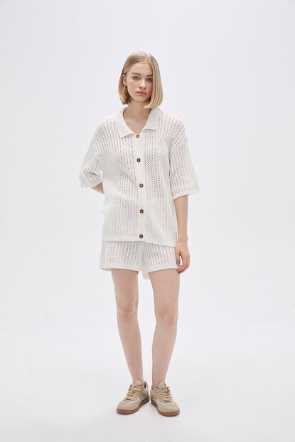 REMERA SHAM MARFIL  / OFF WHITE image number null