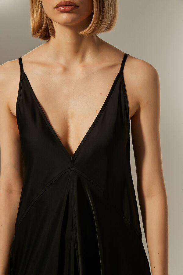 VESTIDO ALICIE NEGRO image number null