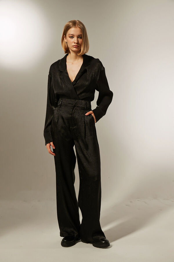 PANTALON ESCALET NEGRO image number null
