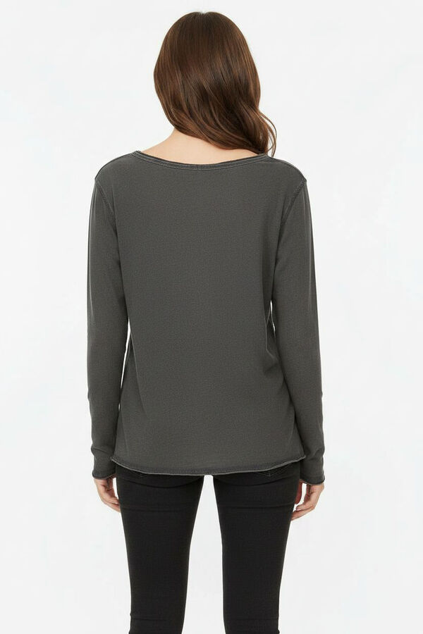 REMERA LORYTH GRIS OSCURO image number null