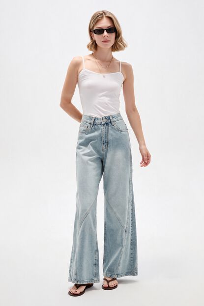PANTALON RAZI 70607 AZUL CLARO image number null