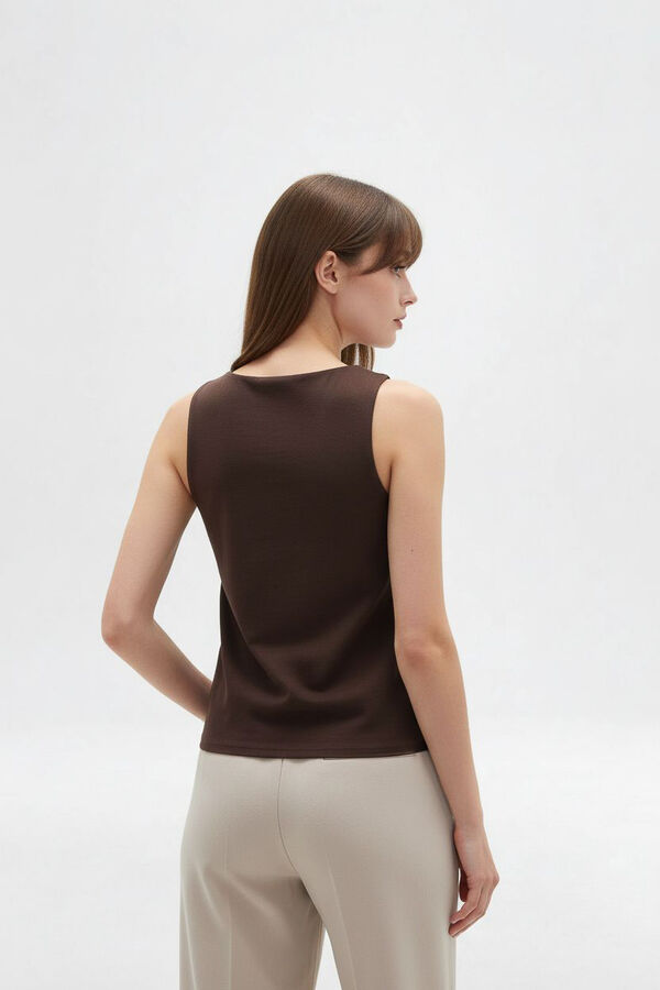 MUSCULOSA NELU 70809 CAFE image number null