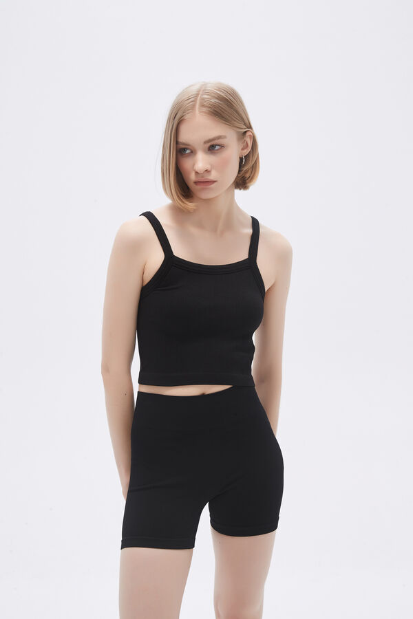 TOPS BESO NEGRO image number null