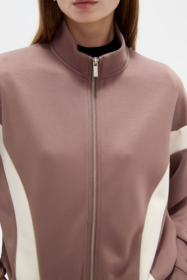 CAMPERA DEPORTIVA RAQUELLE 70607 GUSTO 1 image number null