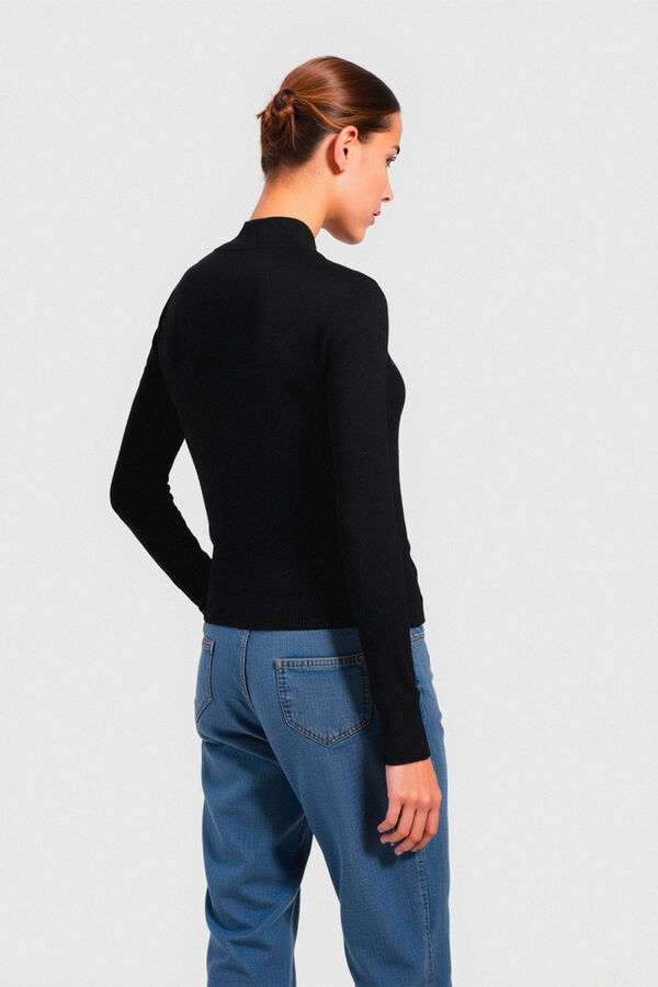 POLERA GIRIM NEGRO image number null