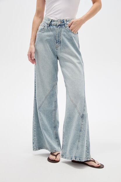 PANTALON RAZI 70607 AZUL CLARO image number null