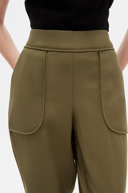 PANTALON ALVREN 70607 VERDE OLIVA image number null