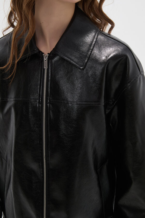 CAMPERA INVAR NEGRO image number null