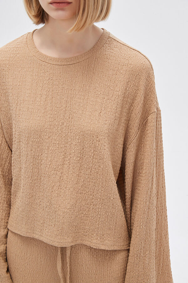 TOPS RELE BEIGE OSCURO image number null