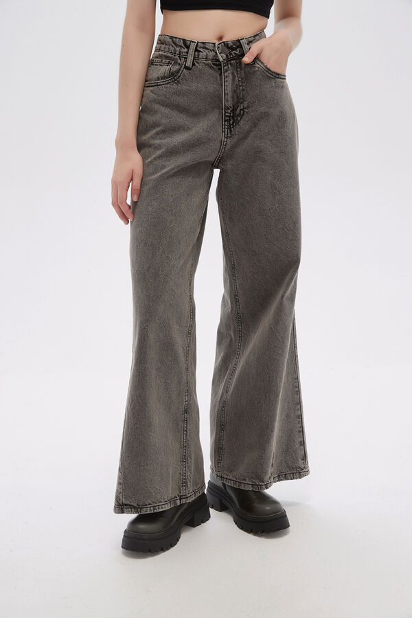 PANTALON TALIPA GRIS MEDIO image number null