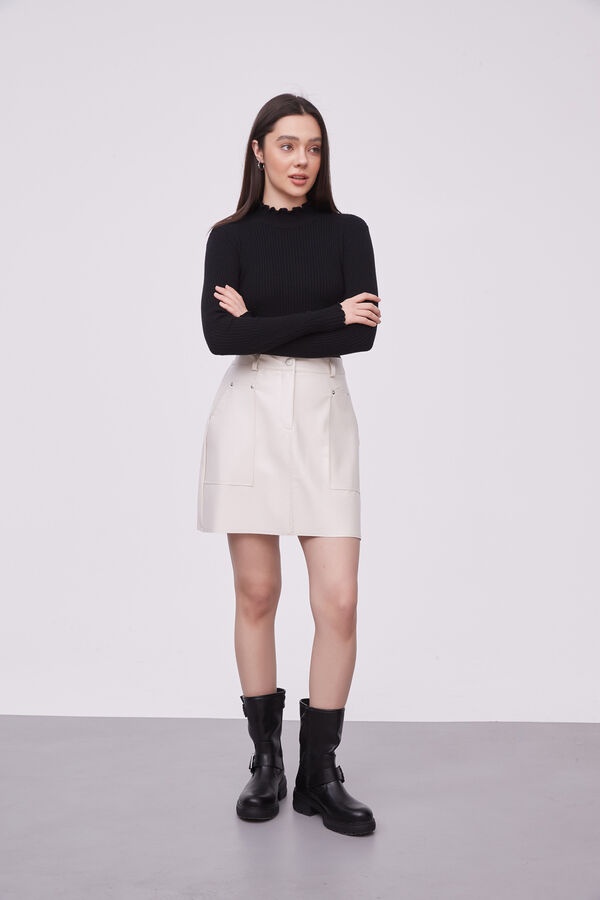 FALDA JAMBE MARFIL  / OFF WHITE image number null