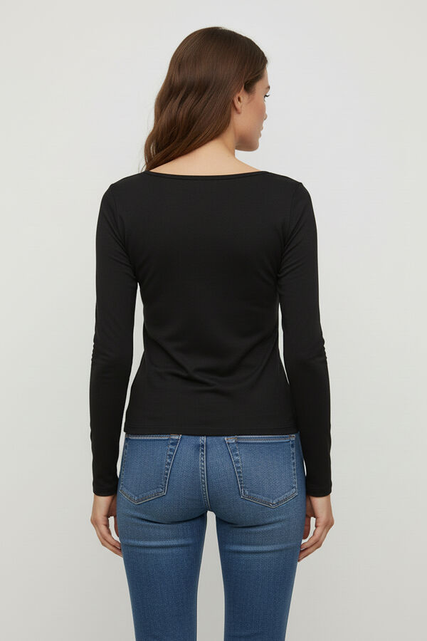 REMERA ZUMILLO NEGRO image number null
