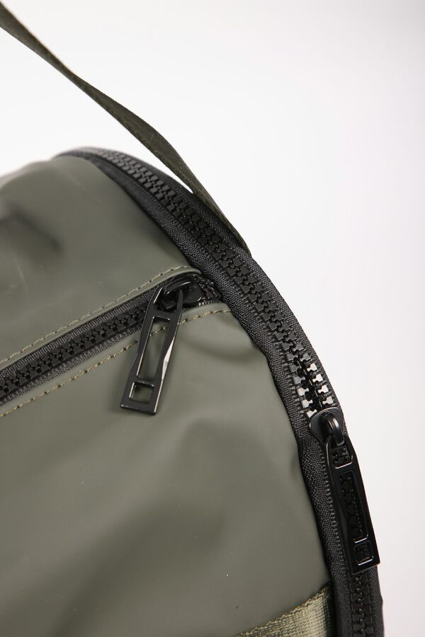 Bolso Pablo VERDE MILITAR image number null