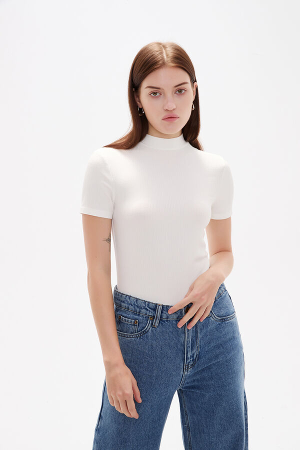 REMERA DALY 70607 MARFIL  / OFF WHITE image number null