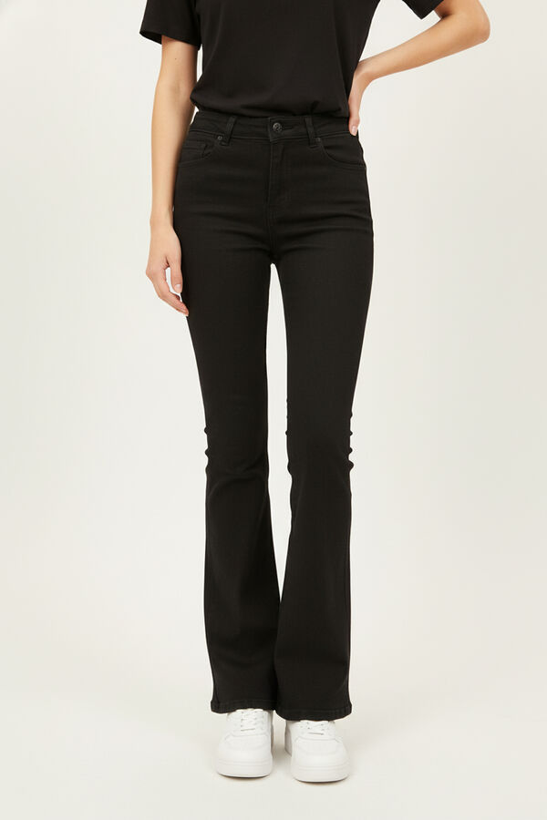 PANTALON FYORE NEGRO image number null