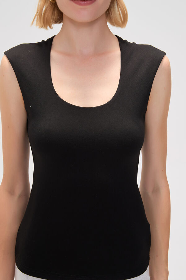 MUSCULOSA CLIA NEGRO image number null