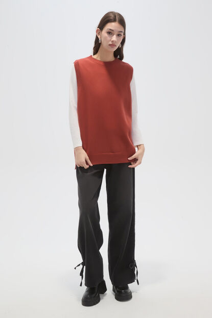 CHALECO CORNELIA LADRILLO image number null