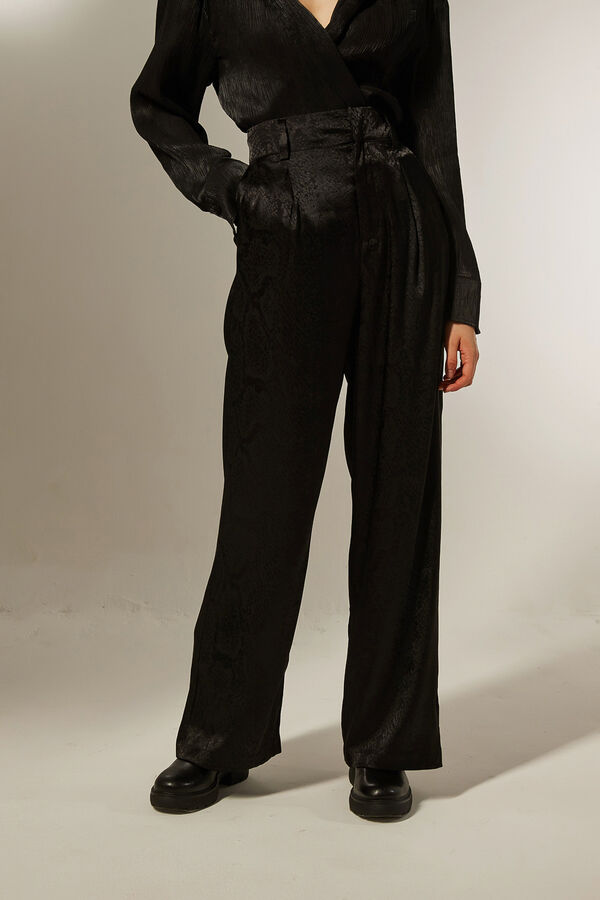 PANTALON ESCALET NEGRO image number null