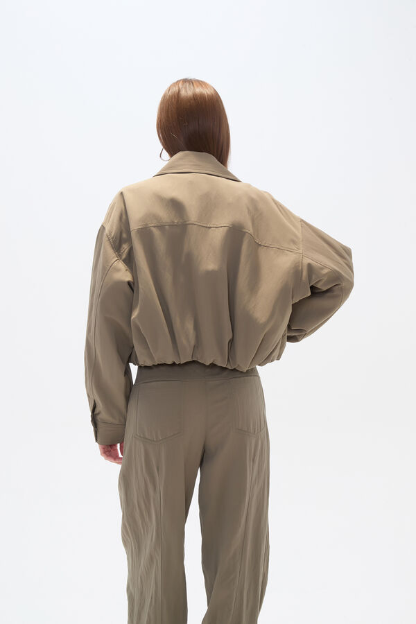 CAMPERA RIUNA VERDE OLIVA CLARO image number null