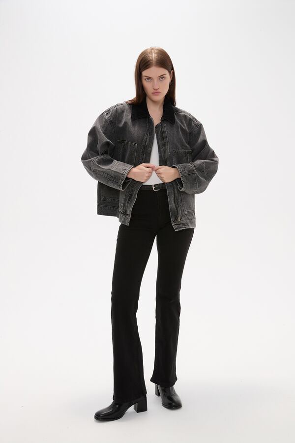 CAMPERA RALON GRIS OSCURO image number null