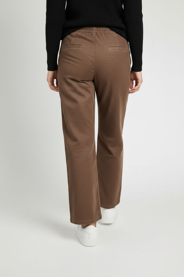 PANTALON DEPORTIVO DURDA CHOCOLATE image number null