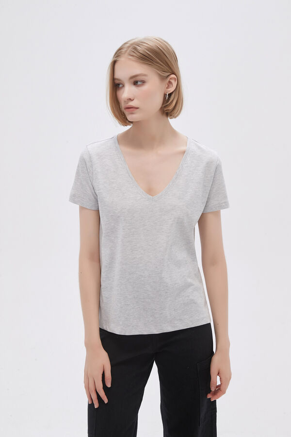 REMERA URSA GRIS MELANGE image number null