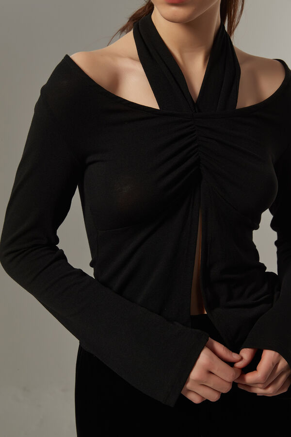 REMERA UBEA NEGRO image number null