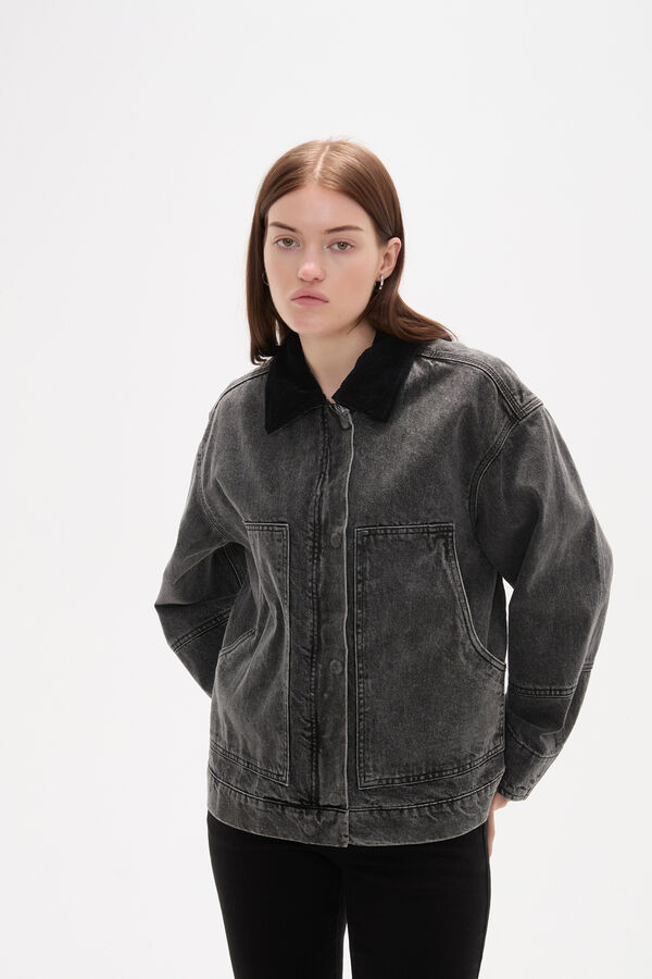 CAMPERA RALON GRIS OSCURO image number null