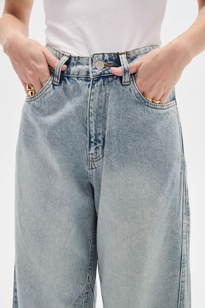 PANTALON RAZI 70607 AZUL CLARO image number null