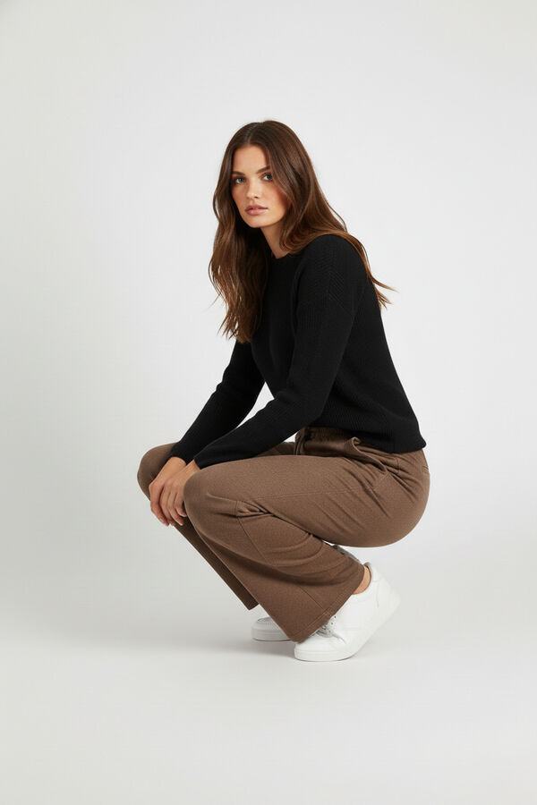 PANTALON DEPORTIVO DURDA CHOCOLATE image number null
