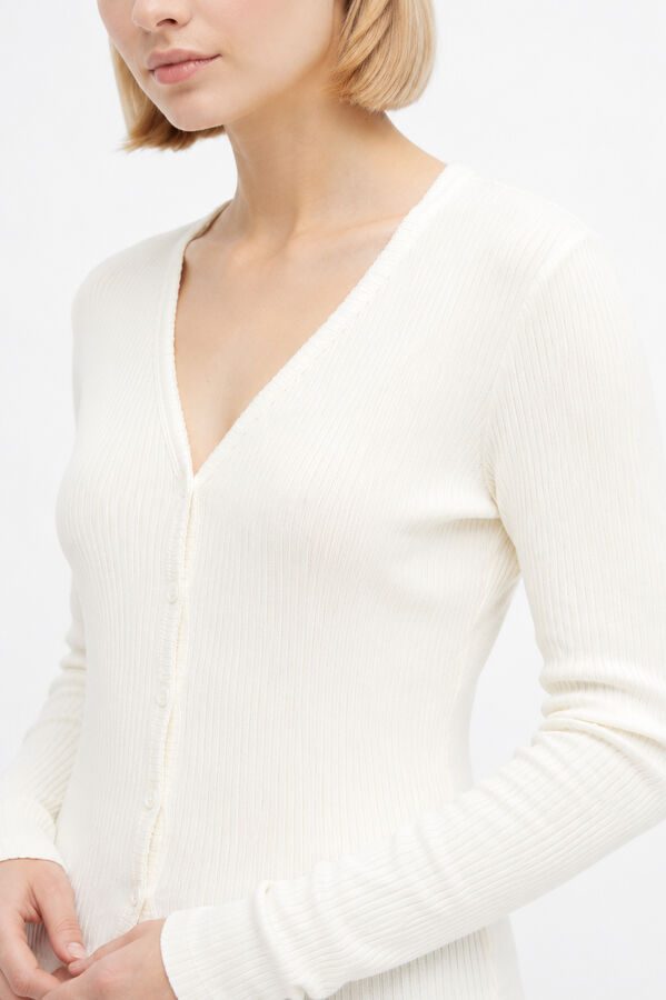 REMERA IRVETH MARFIL  / OFF WHITE image number null