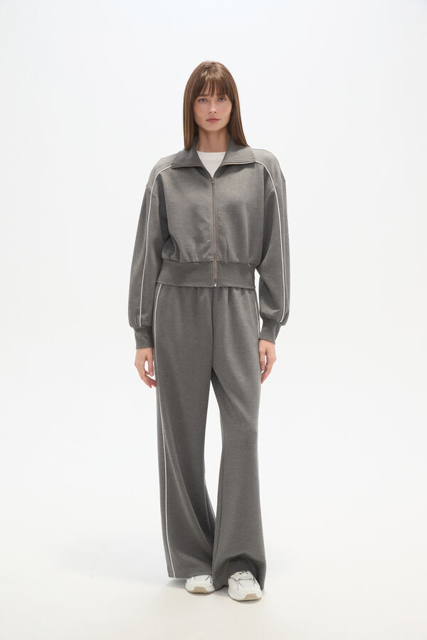 CAMPERA BEDAR GRIS MELANGE OSCURO image number null