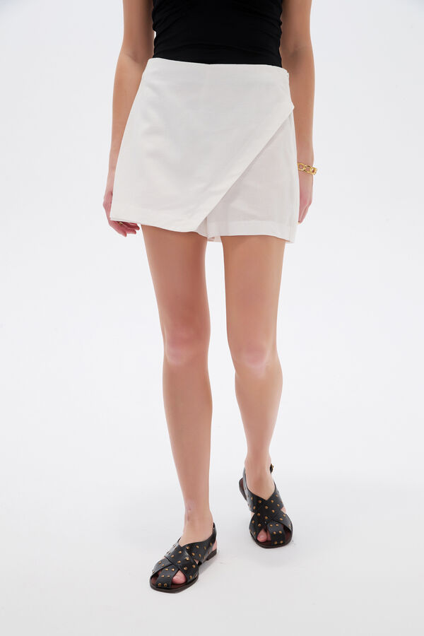 SHORT ARVIM 70809 MARFIL  / OFF WHITE image number null