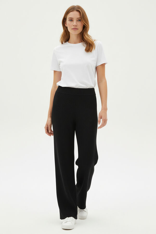 PANTALON CARMOSA NEGRO image number null