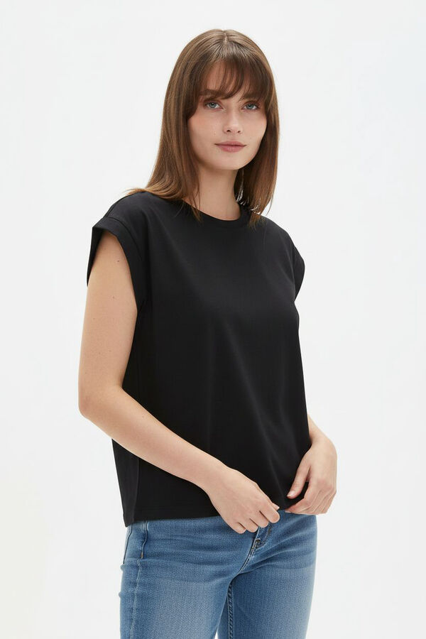 REMERA ALISMO 70607 NEGRO image number null