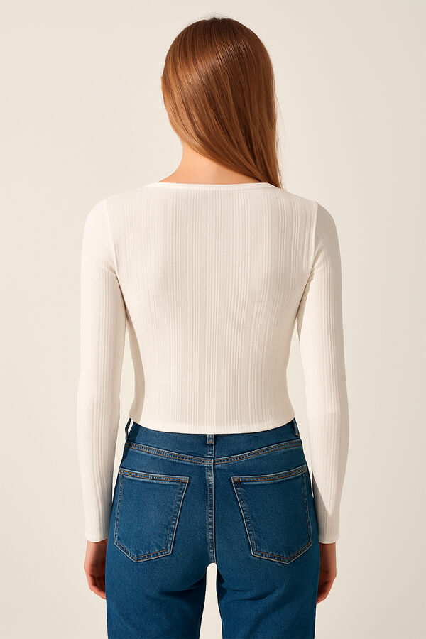 REMERA AWRA BLANCO image number null