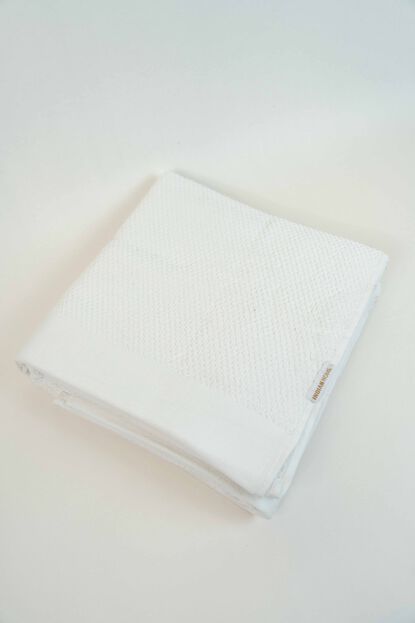 Toalla Super Ba&ntilde;o MUMA, 500g. BLANCO image number null