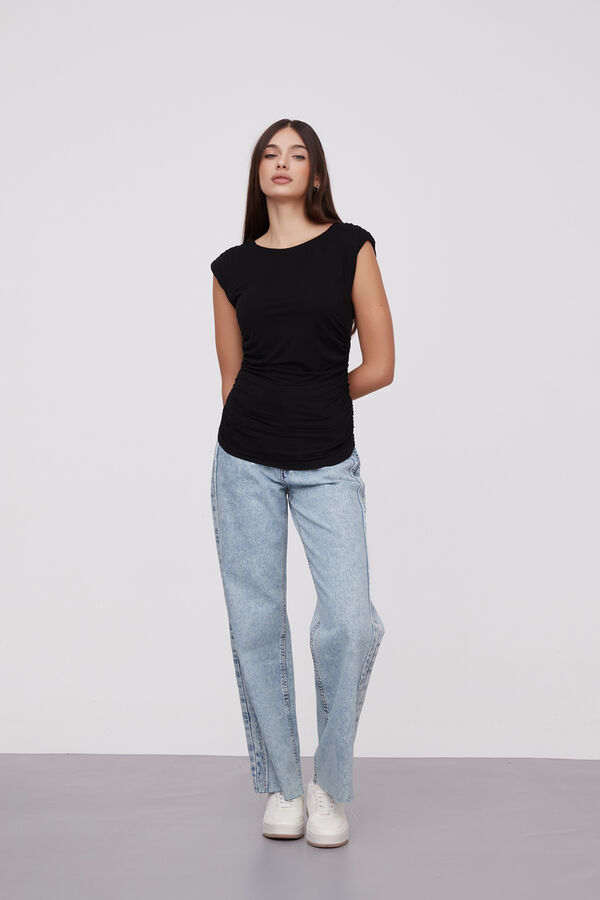 REMERA BELITA NEGRO image number null