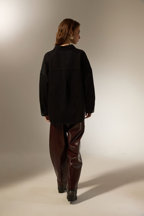 SOBRECAMISA ARREMA NEGRO image number null