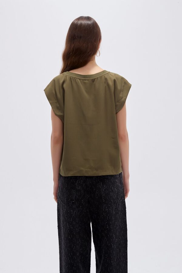 REMERA ZORU 70607 VERDE OLIVA image number null