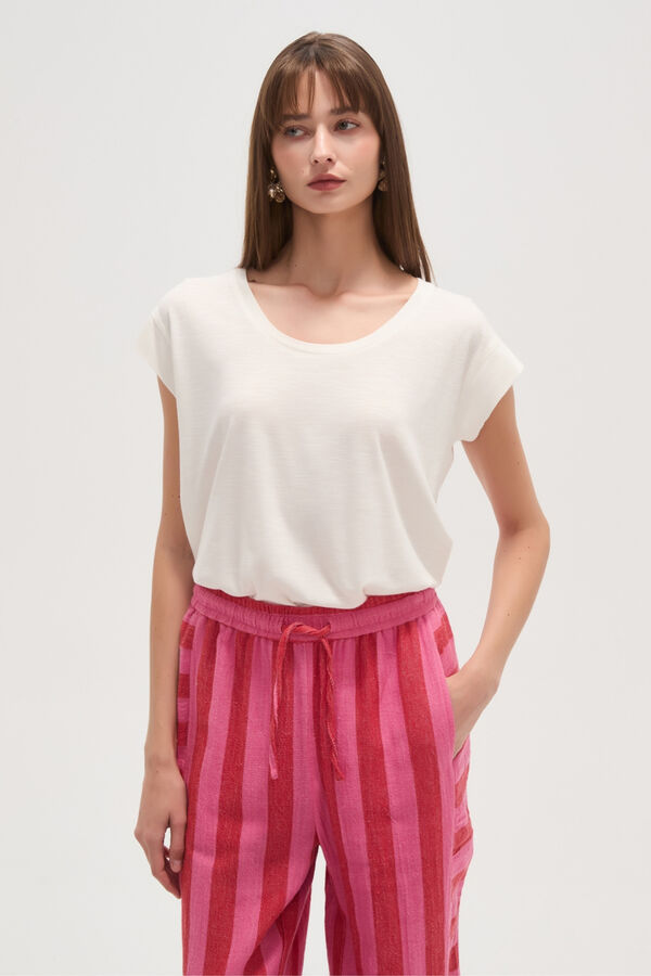 REMERA AILANA MARFIL  / OFF WHITE image number null