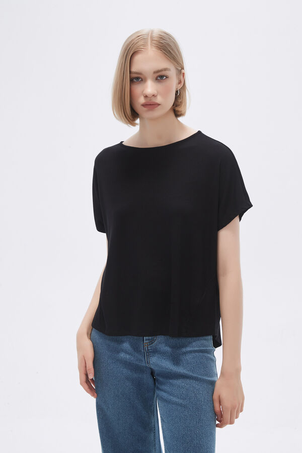 REMERA OBLAK NEGRO image number null