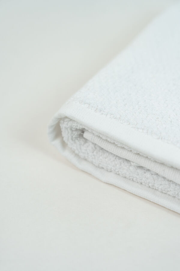 Toalla Piso MUMA, 700g. BLANCO image number null