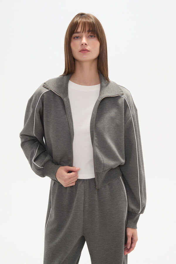 CAMPERA BEDAR GRIS MELANGE OSCURO image number null