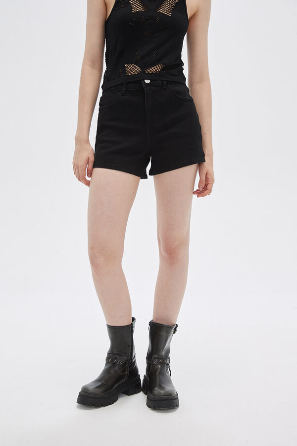 SHORT BASICILATA NEGRO image number null