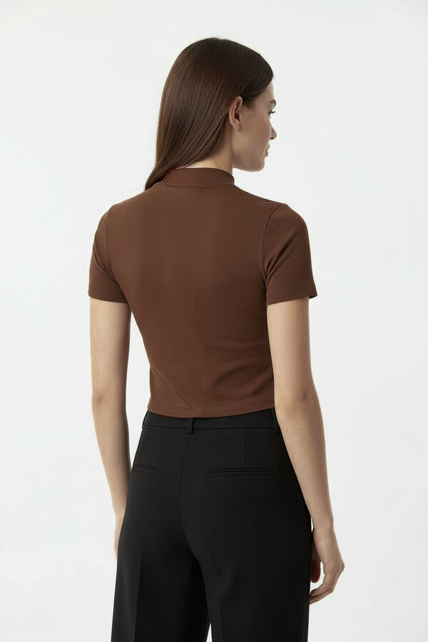 REMERA FLORED 70607 CHOCOLATE image number null