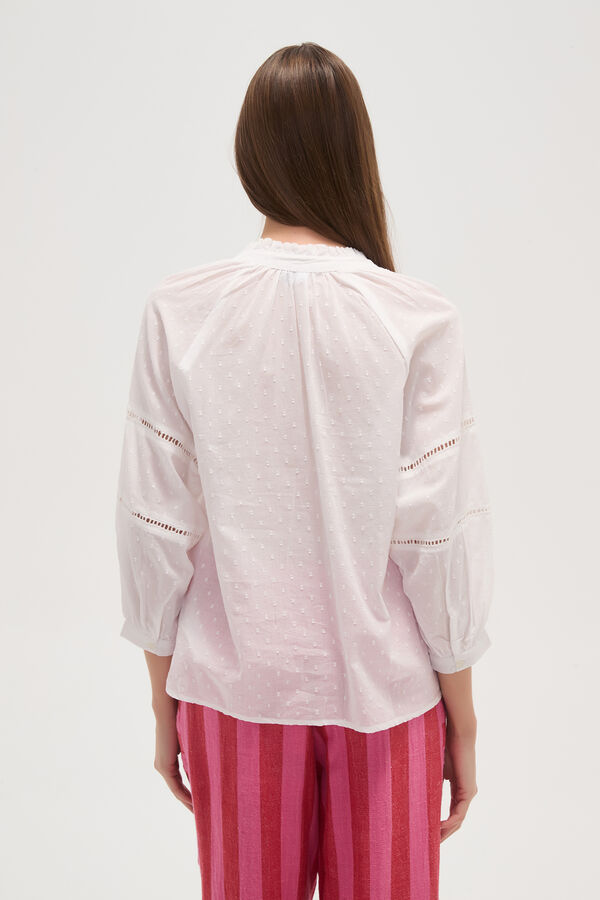BLUSA SHETLAND BLANCO image number null