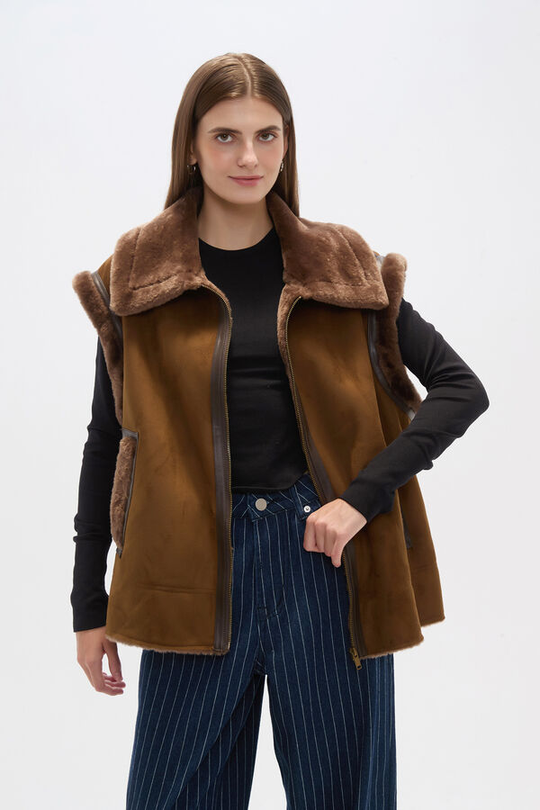 CHALECO RIETA BEIGE OSCURO image number null